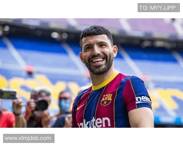 足球明星的饮食揭秘:他们如何通过饮食保持最佳状态与竞技水平 足球明星的饮食揭秘:他们如何通过饮食保持最佳状态与竞技水平