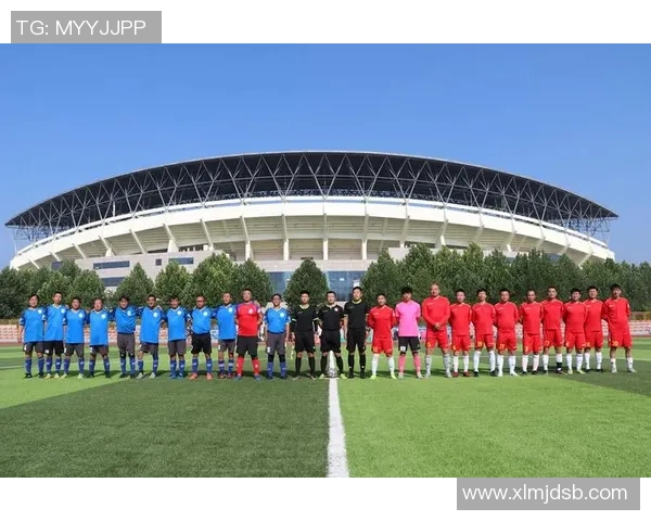 重庆足球队在联赛中的团队协作表现分析与点评 重庆足球队在联赛中的团队协作表现分析与点评